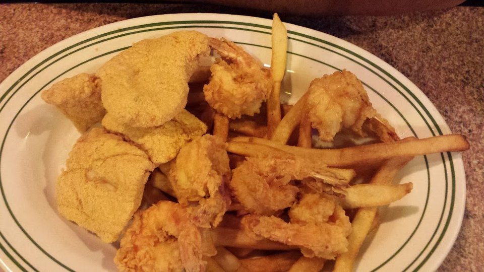 Catfish Shrimp Platter with French Fries